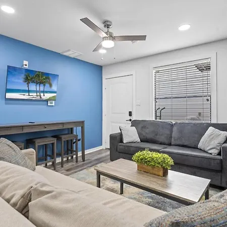 Central Htx Gym Fast Wi-Fi Free Parking 5